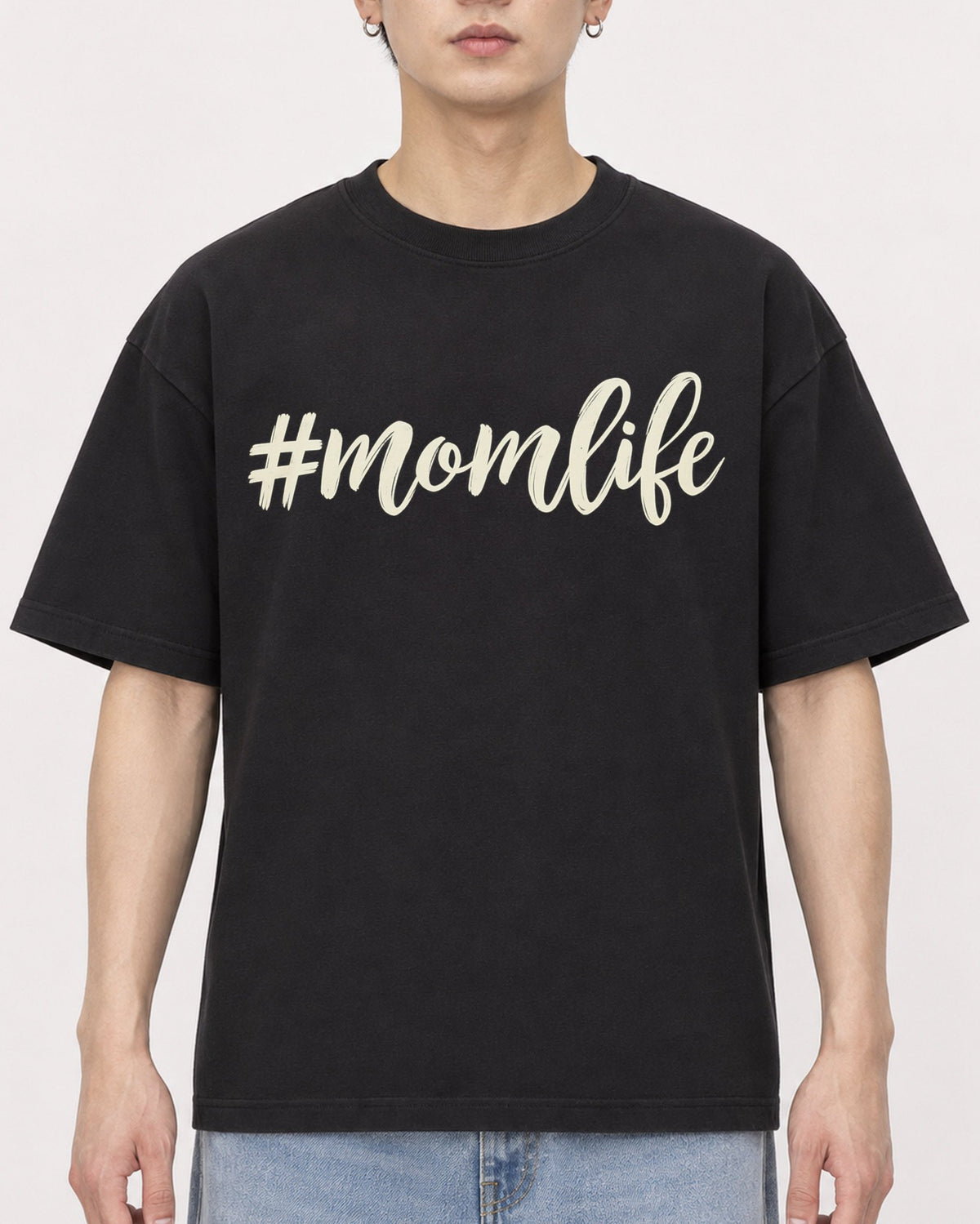 Mockup Boxy Heavyweight Tee Black male close-up 01