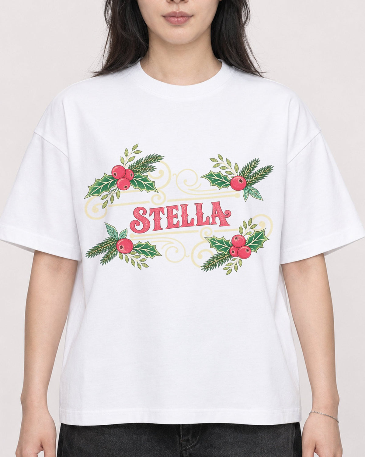 Mockup Boxy Heavyweight Tee White female close-up 13