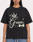Mockup Boxy Heavyweight Tee Black female close-up 45