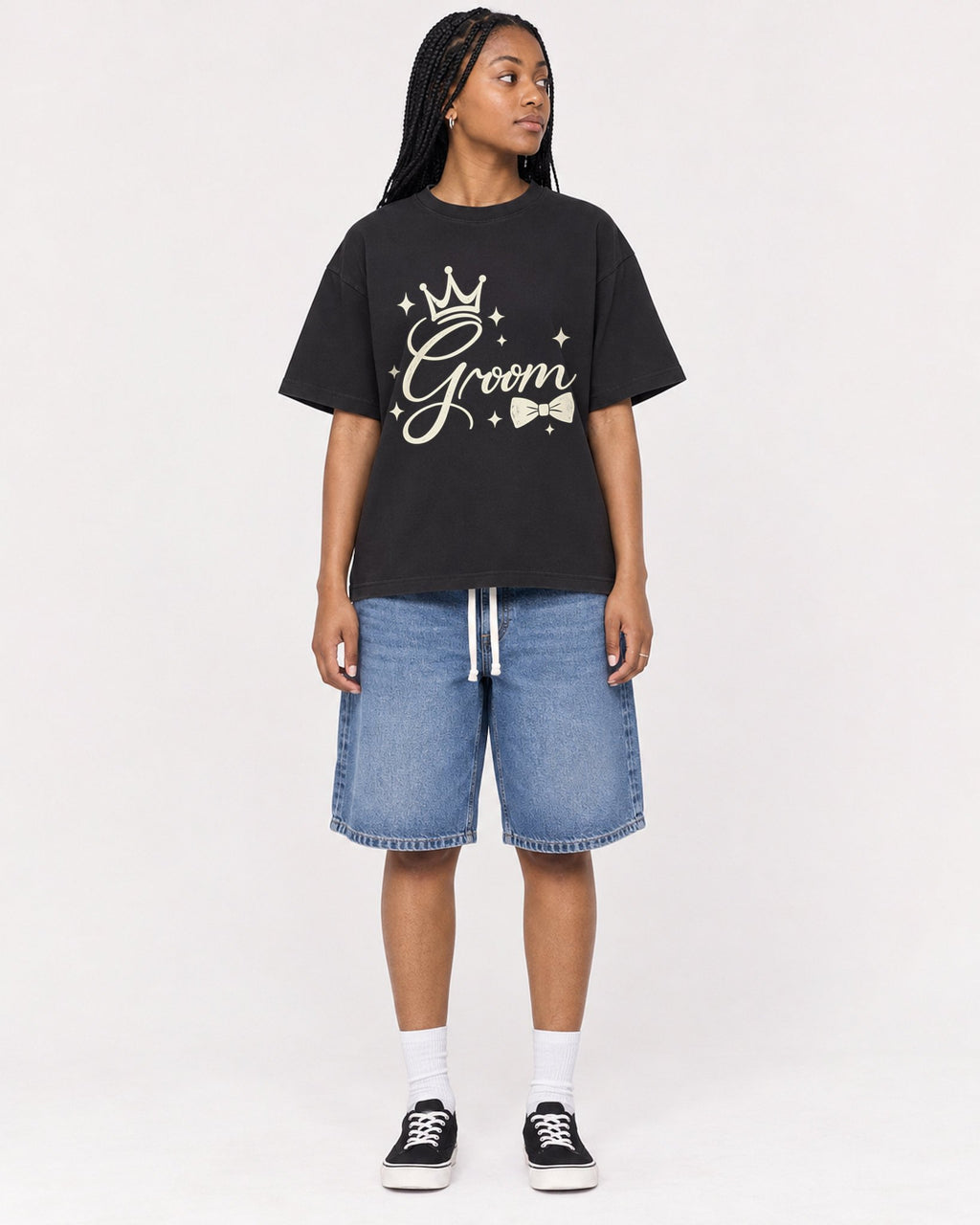 Mockup Boxy Heavyweight Tee Black female full-body 45