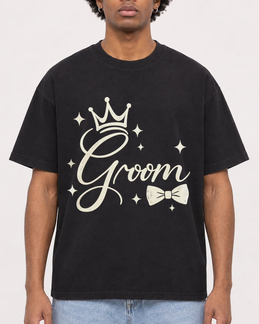 Mockup Boxy Heavyweight Tee Black male close-up 45