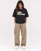 Mockup Boxy Heavyweight Tee Black female full-body 02
