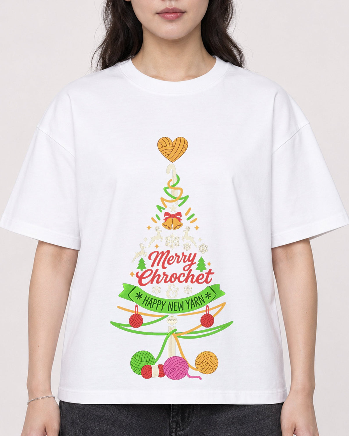 Mockup Boxy Heavyweight Tee White female close-up 03