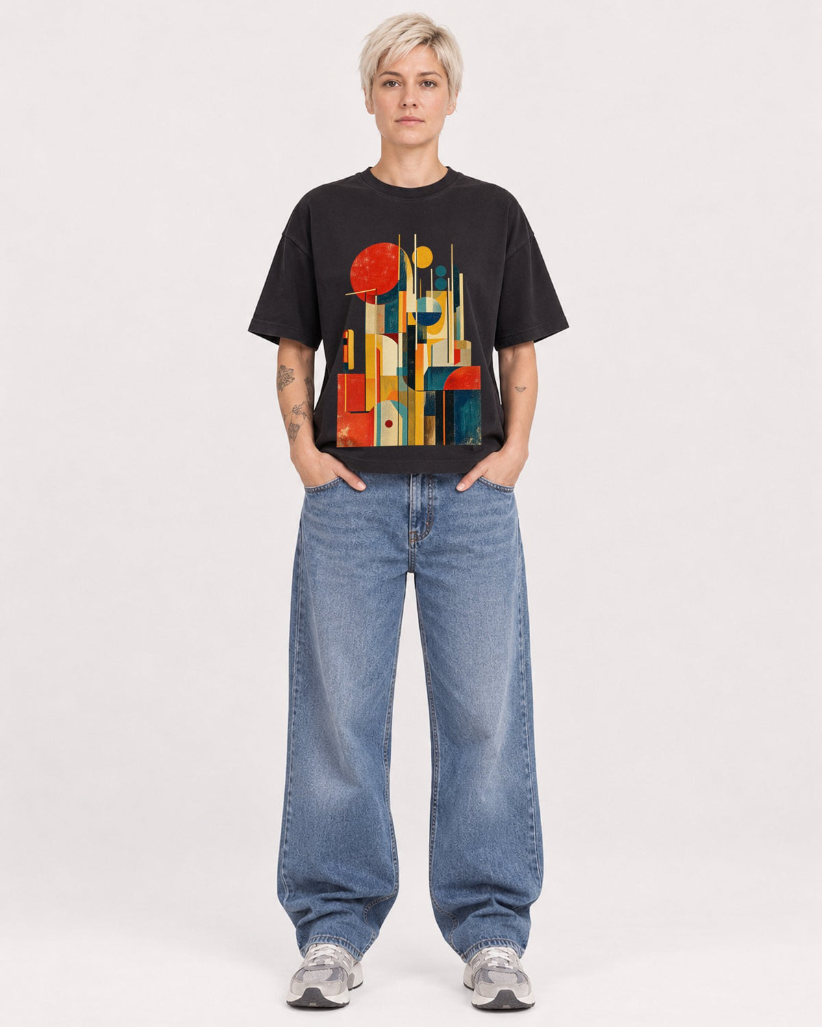 Mockup Boxy Heavyweight Tee Black female full-body 48