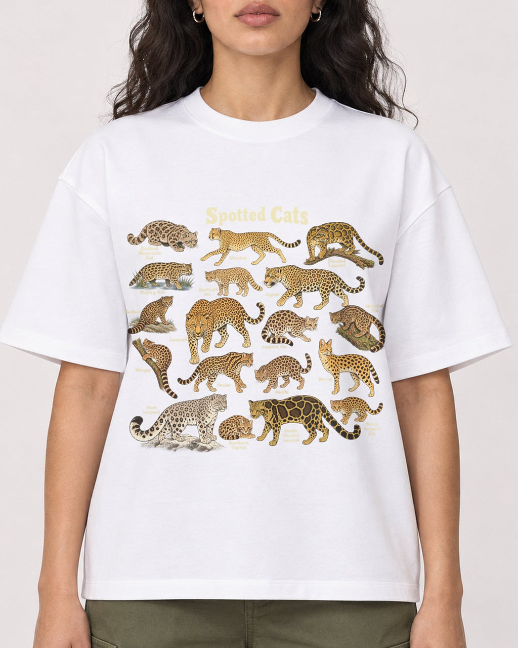 Mockup Boxy Heavyweight Tee White female close-up 07