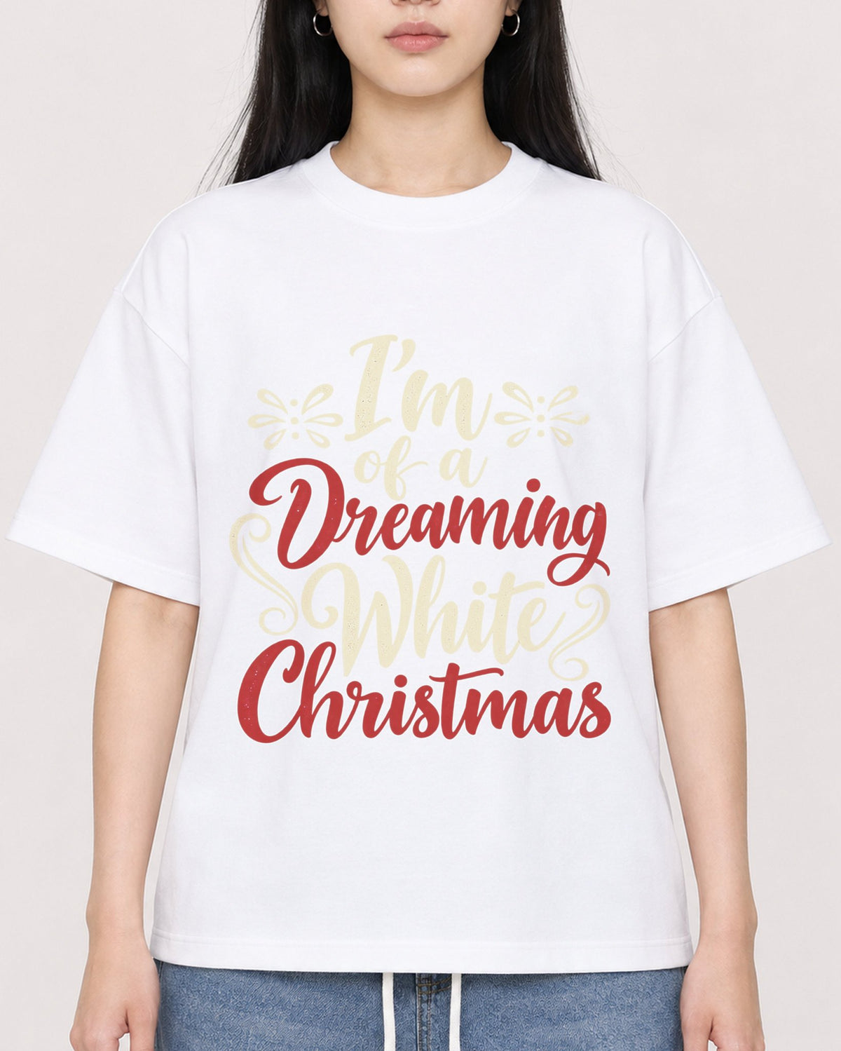 Mockup Boxy Heavyweight Tee White female close-up 01