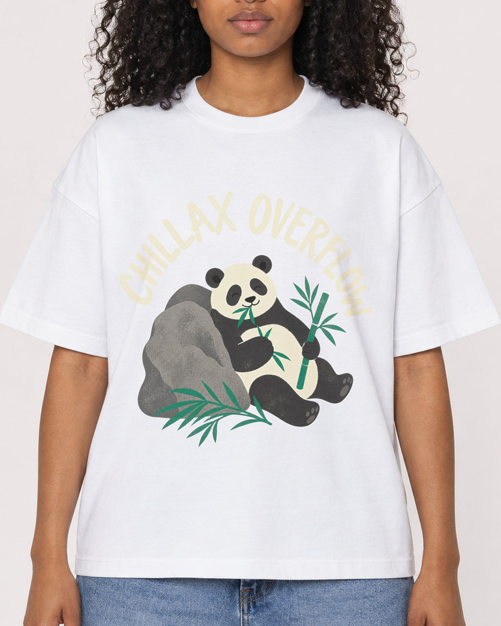 Mockup Boxy Heavyweight Tee White female close-up 05