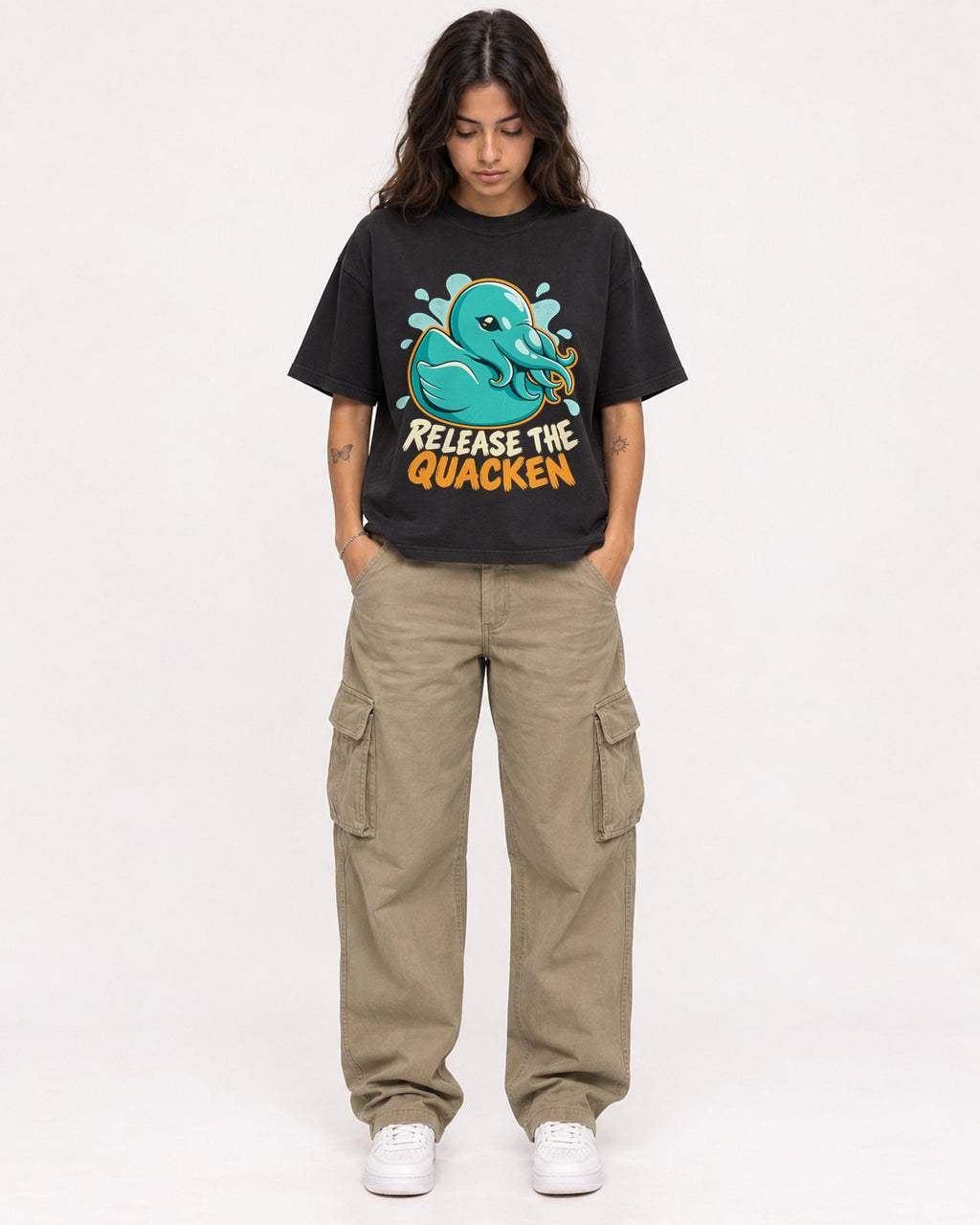 Mockup Boxy Heavyweight Tee Black female full-body 06
