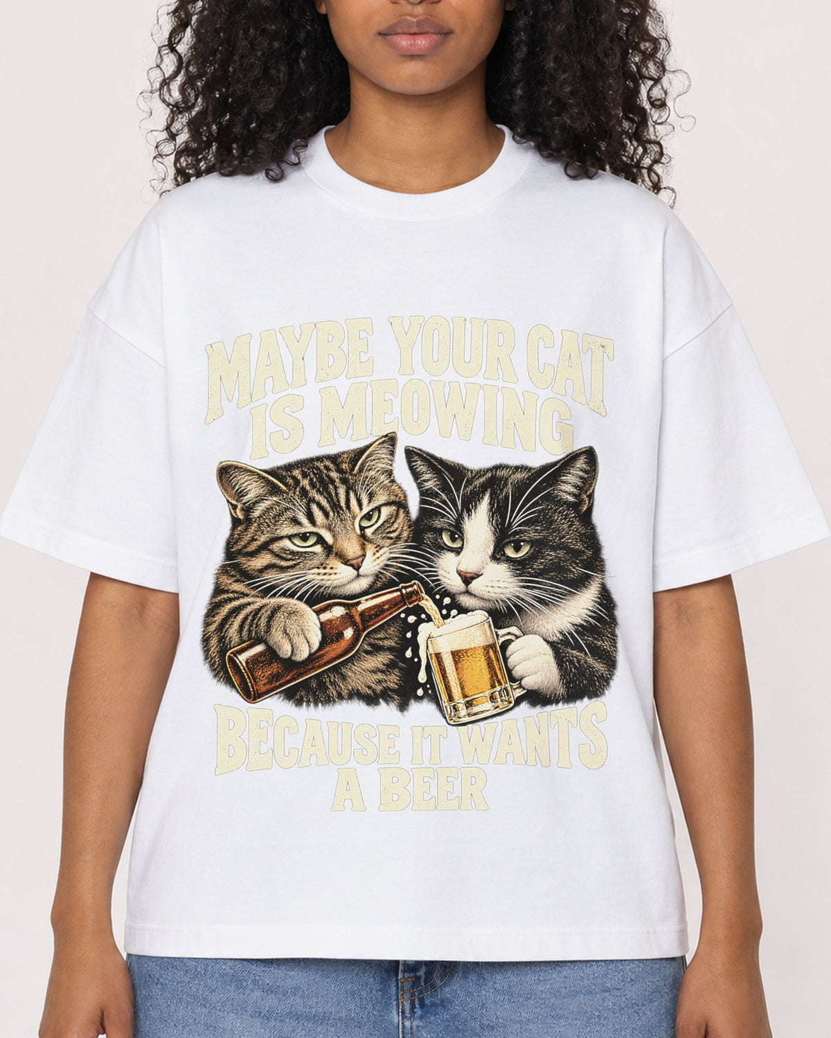 Mockup Boxy Heavyweight Tee White female close-up 05