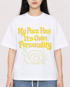 Mockup Boxy Heavyweight Tee White female close-up 01