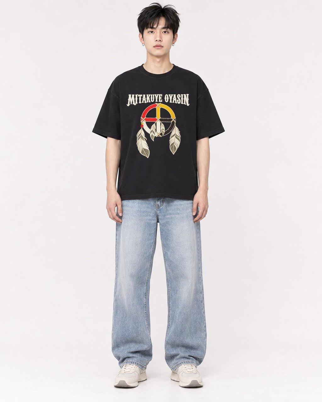 Mockup Boxy Heavyweight Tee Black male full-body 01