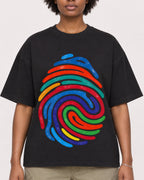 Mockup Boxy Heavyweight Tee Black female close-up 14