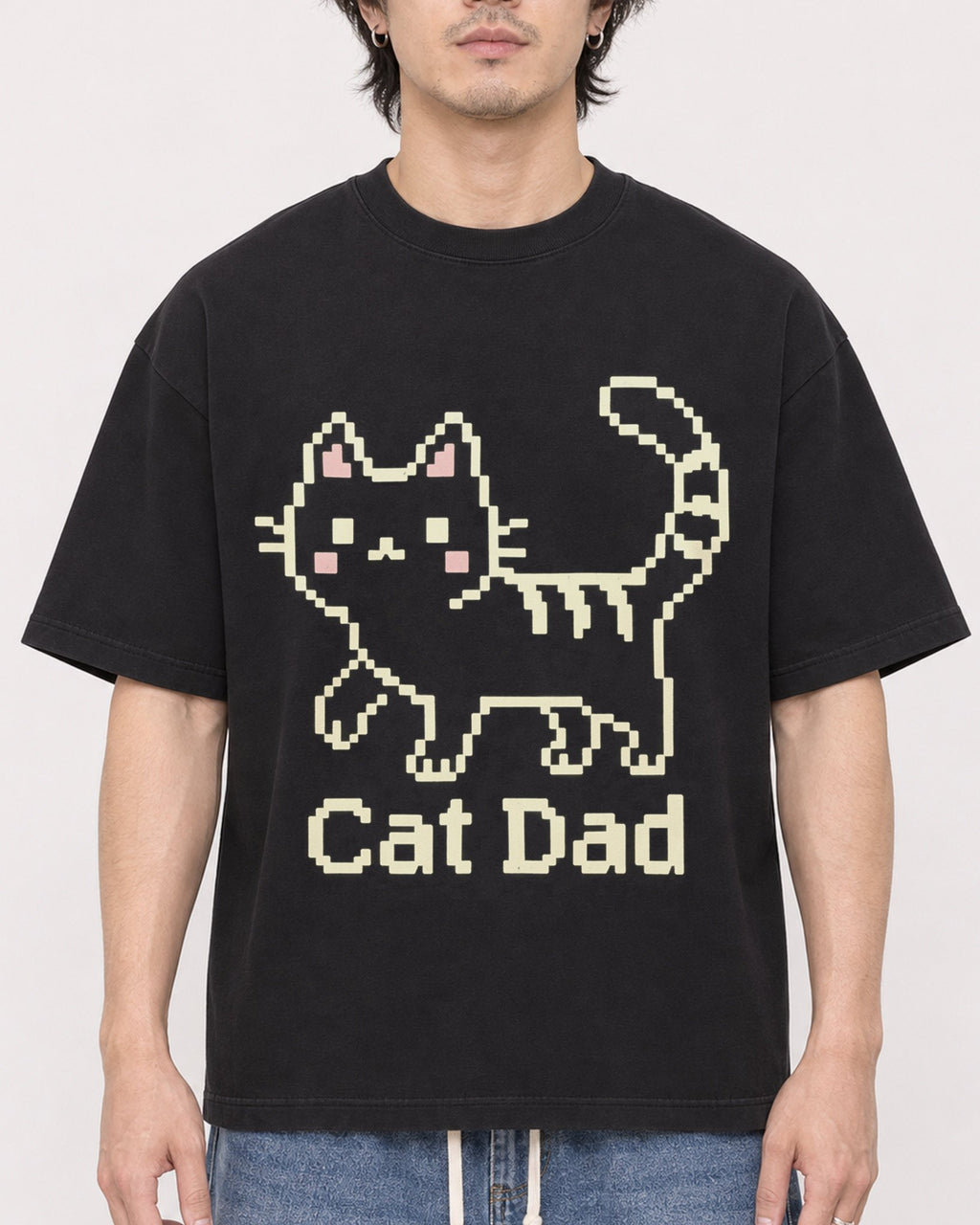 Mockup Boxy Heavyweight Tee Black male close-up 03