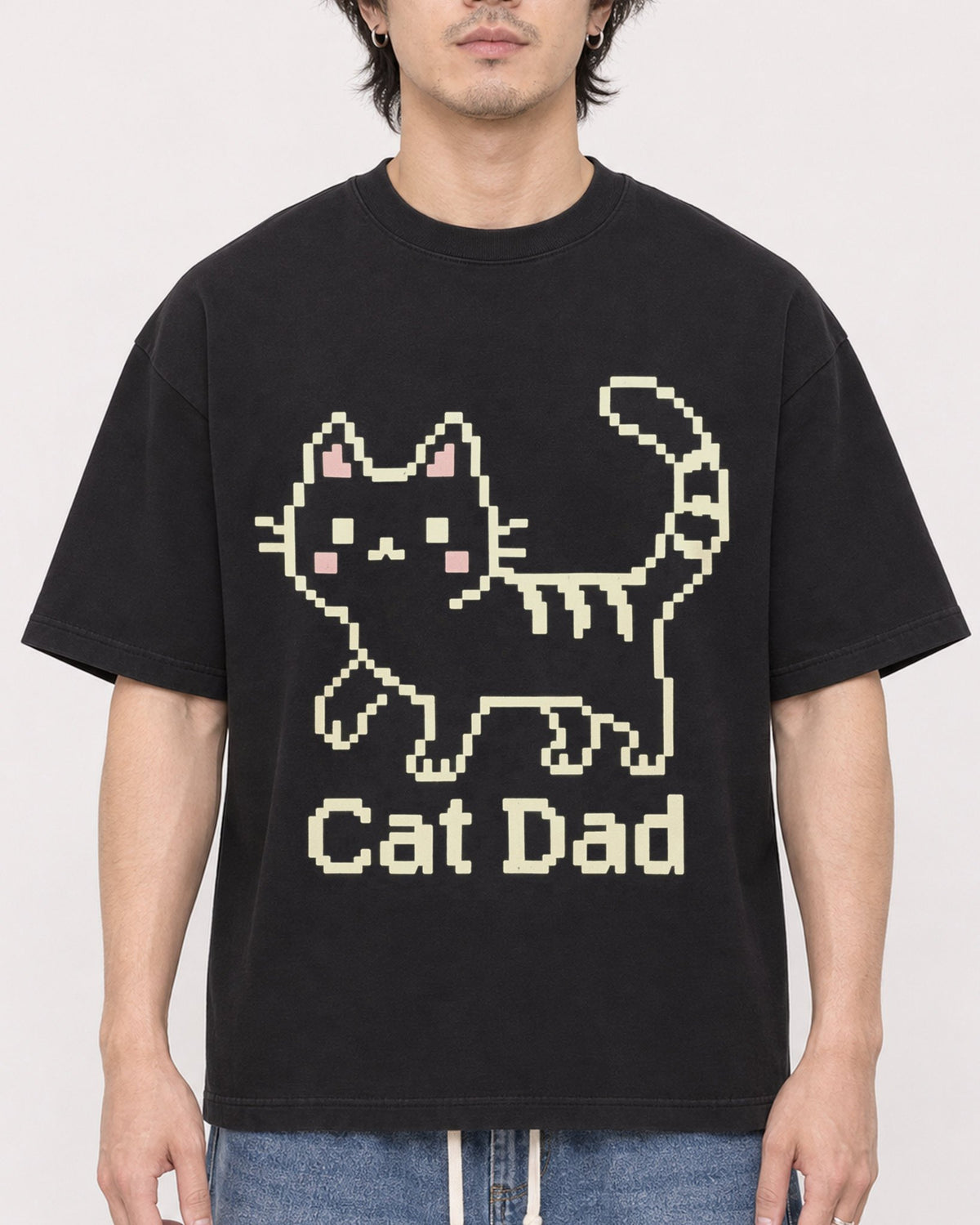 Mockup Boxy Heavyweight Tee Black male close-up 03