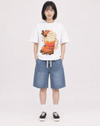 Mockup Boxy Heavyweight Tee White female full-body 11