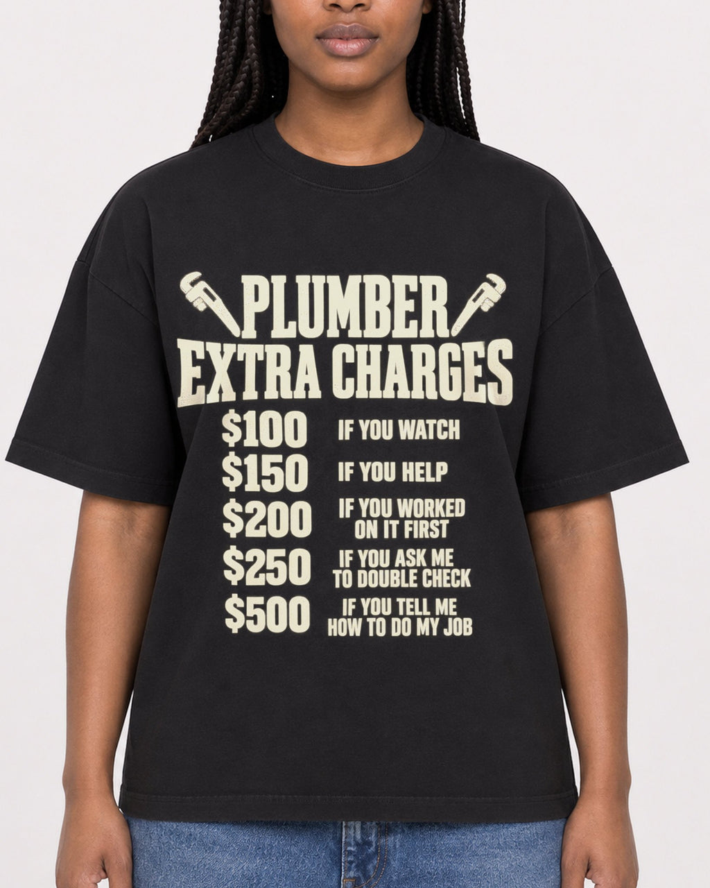 Mockup Boxy Heavyweight Tee Black female close-up 04