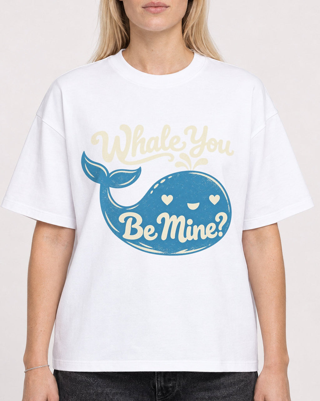 Mockup Boxy Heavyweight Tee White female close-up 08