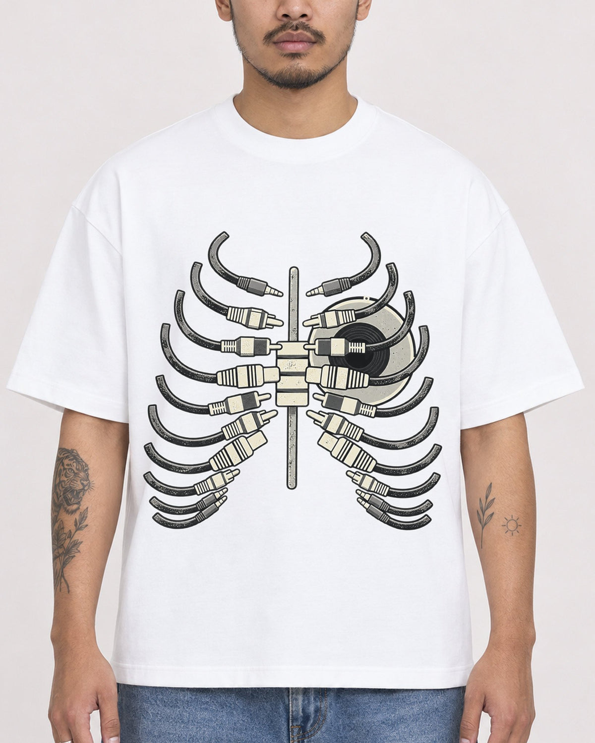 Mockup Boxy Heavyweight Tee White male close-up 12