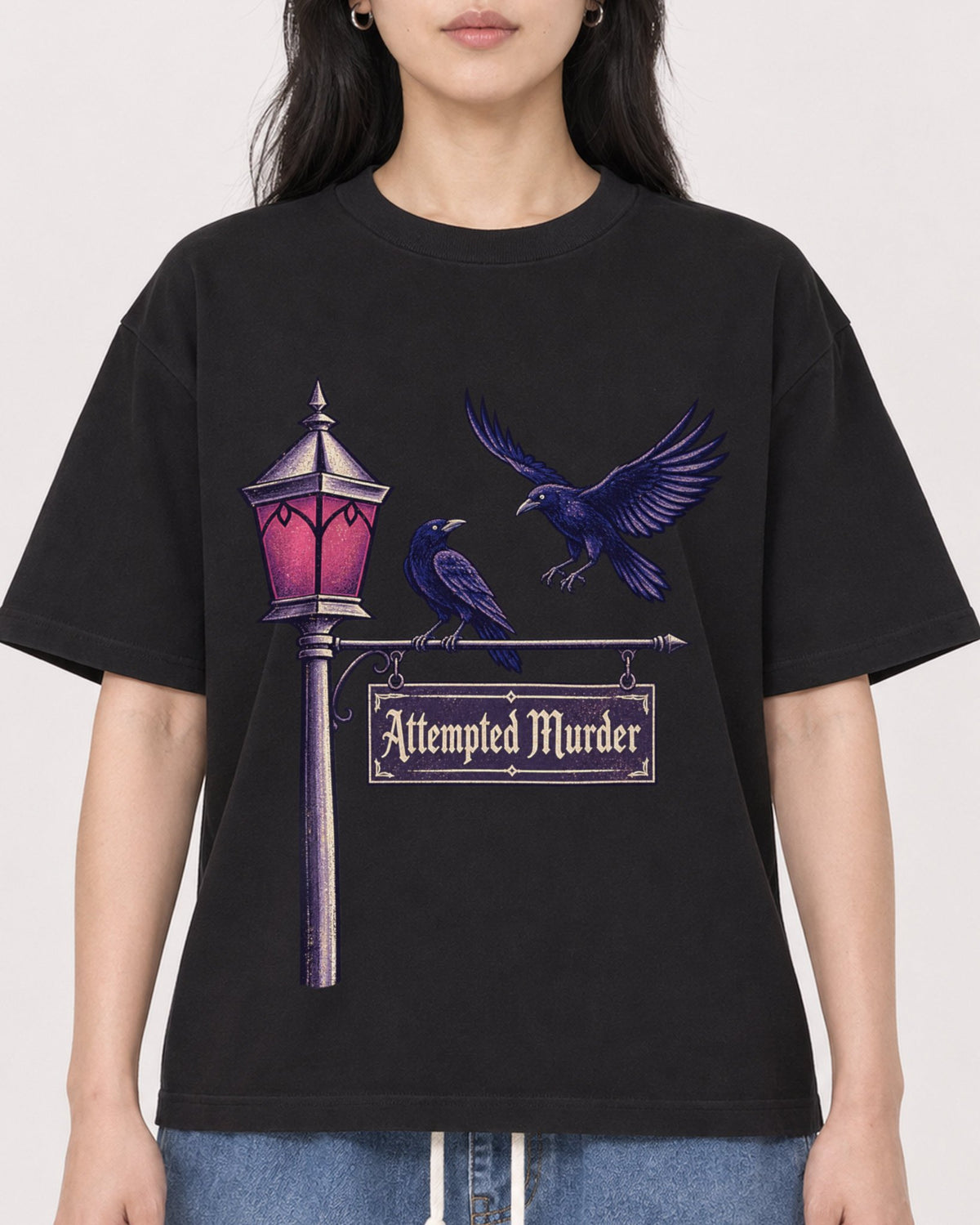 Mockup Boxy Heavyweight Tee Black female close-up 13