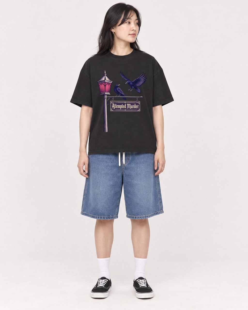 Mockup Boxy Heavyweight Tee Black female full-body 13