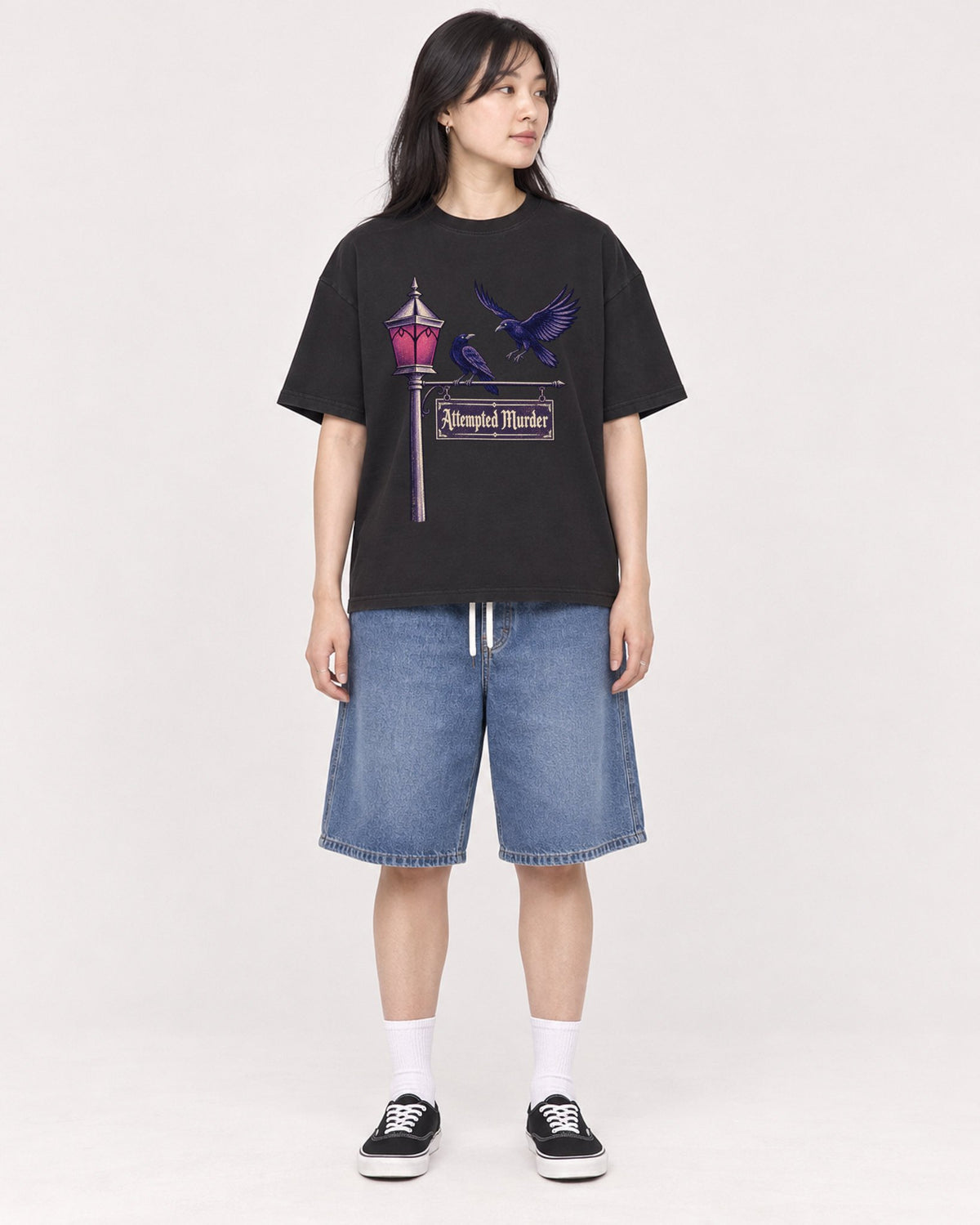 Mockup Boxy Heavyweight Tee Black female full-body 13