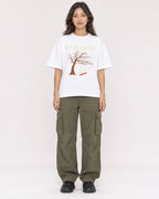 Mockup Boxy Heavyweight Tee White female full-body 02