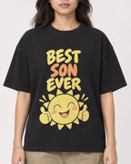 Mockup Boxy Heavyweight Tee Black female close-up 02