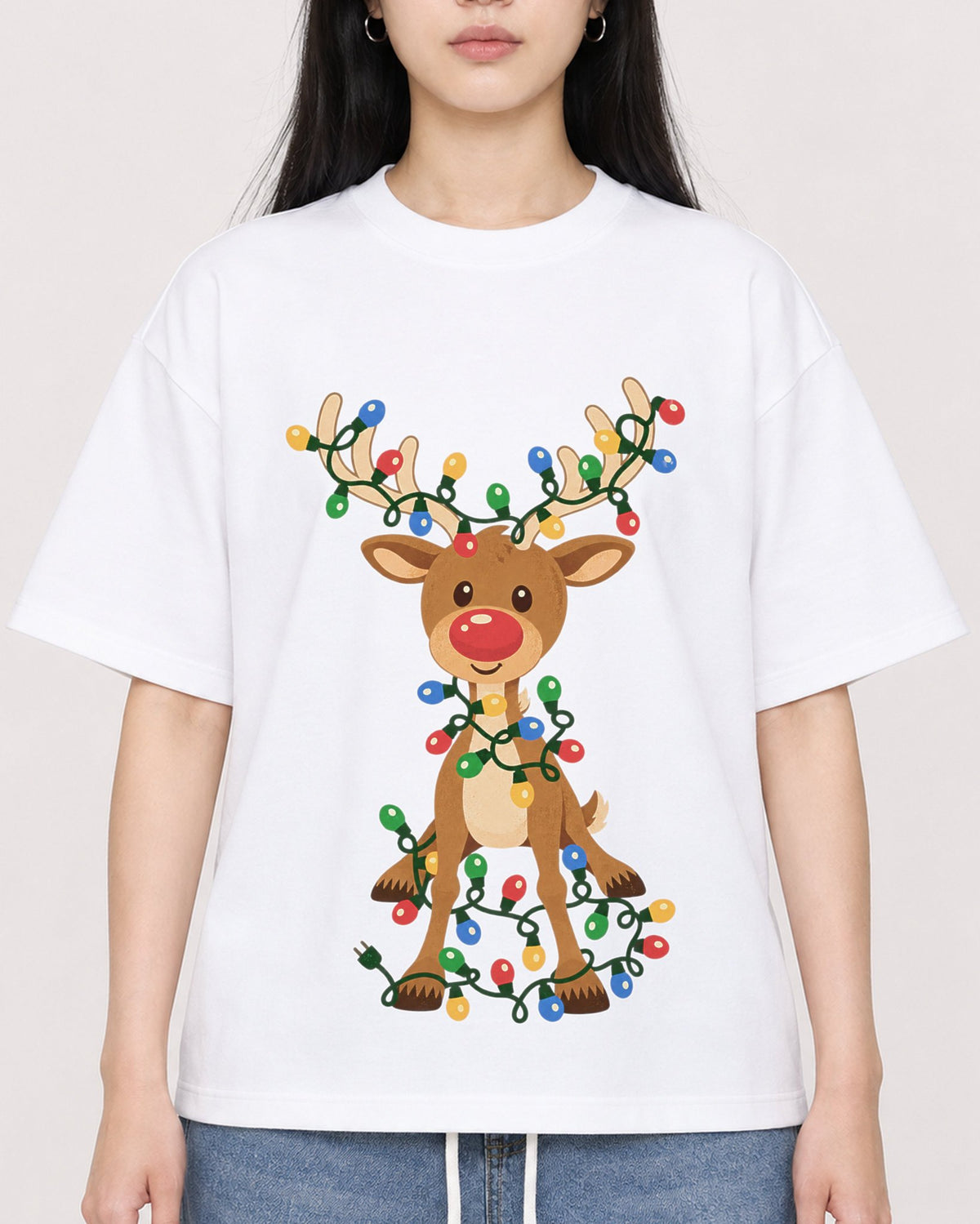 Mockup Boxy Heavyweight Tee White female close-up 01