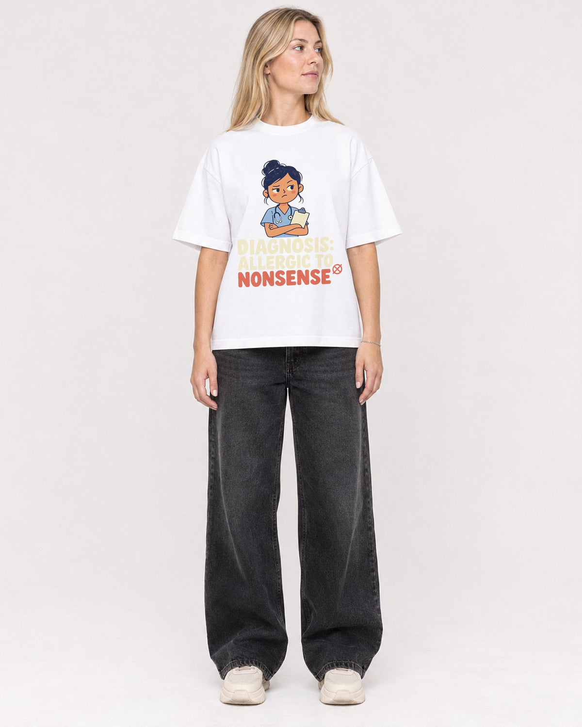 Mockup Boxy Heavyweight Tee White female full-body 08