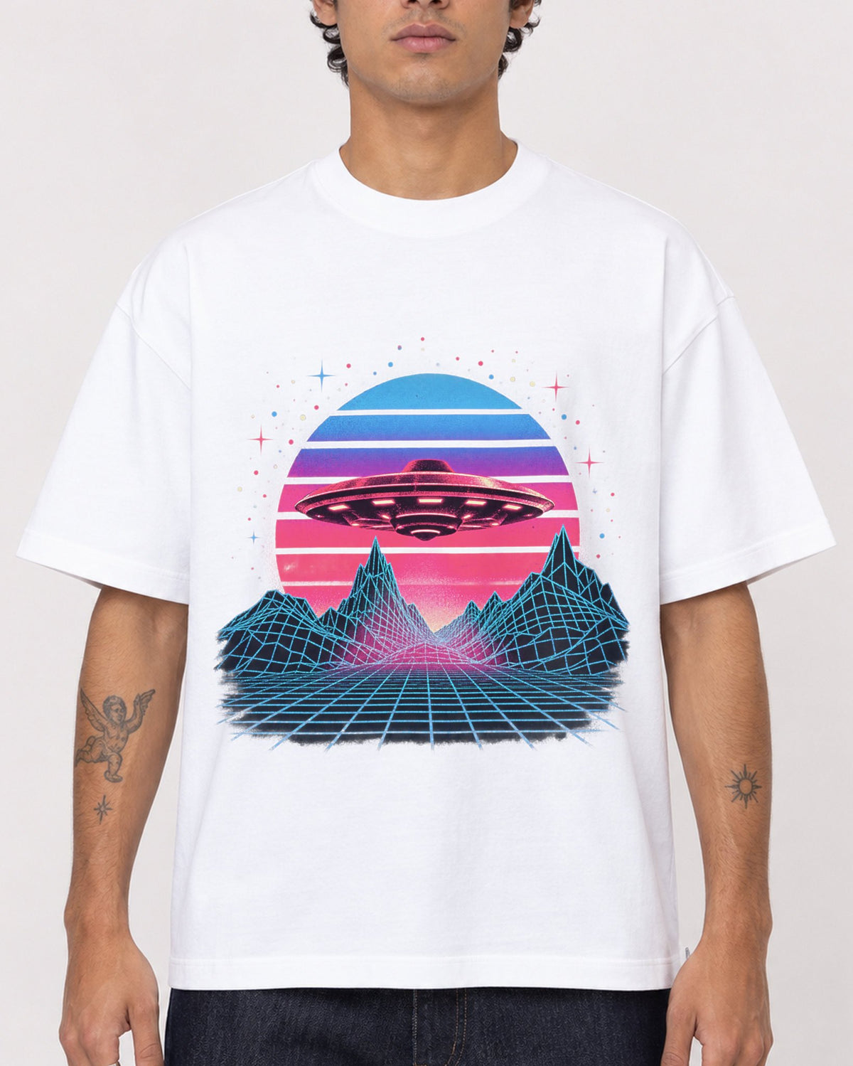 Mockup Boxy Heavyweight Tee White male close-up 06