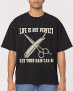 Mockup Boxy Heavyweight Tee Black male close-up 10