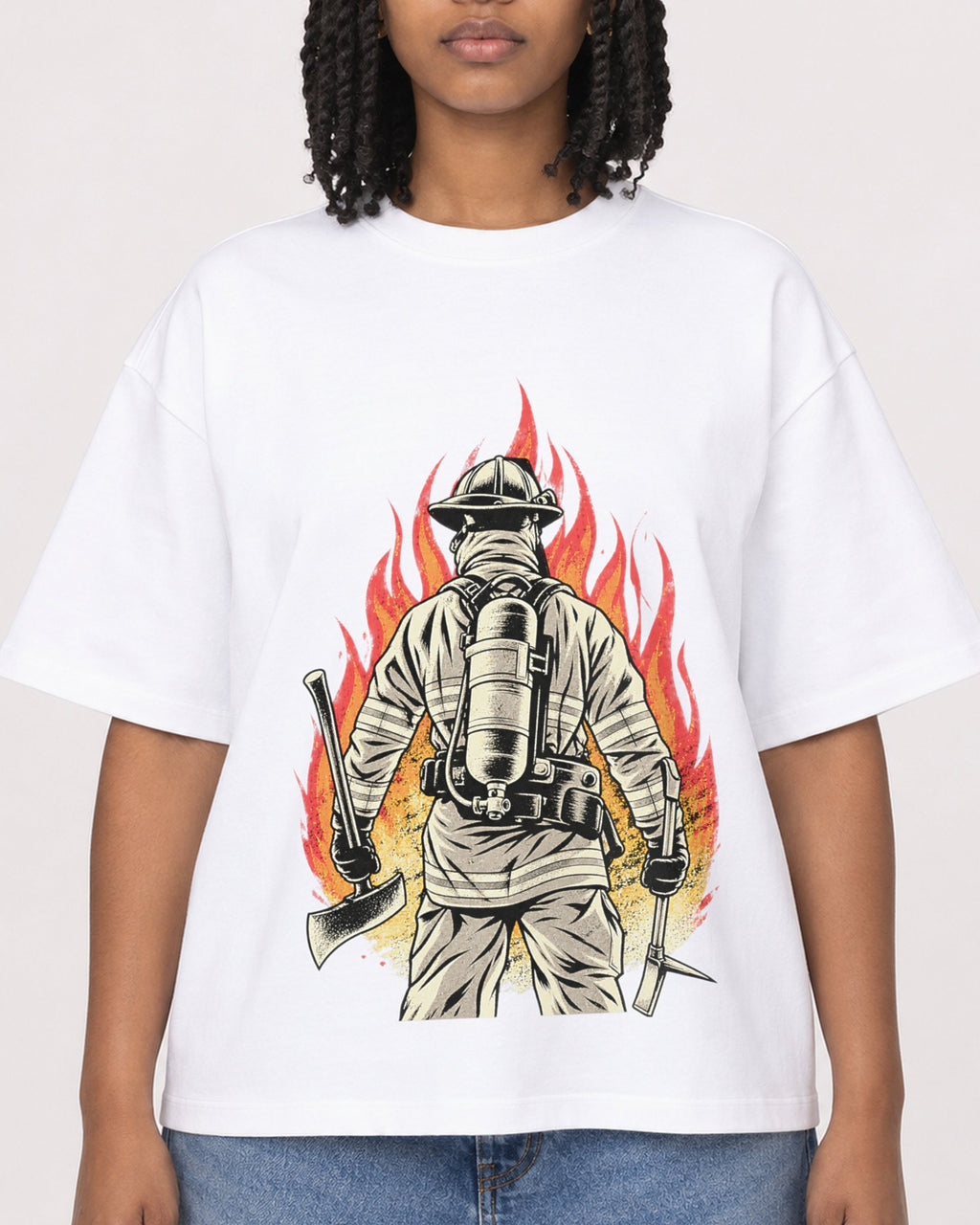 Mockup Boxy Heavyweight Tee White female close-up 15