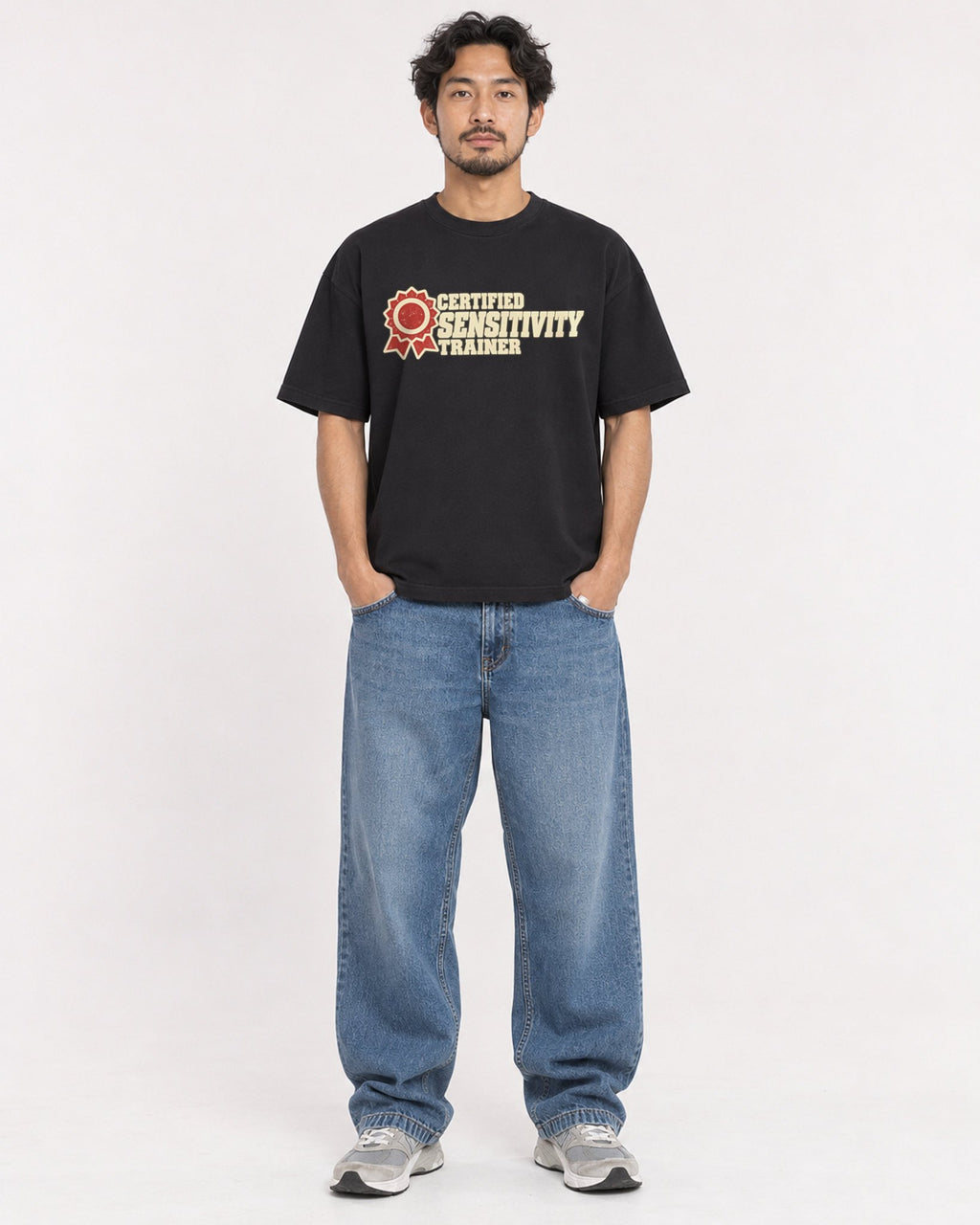 Mockup Boxy Heavyweight Tee Black male full-body 02