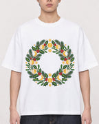 Mockup Boxy Heavyweight Tee White male close-up 01