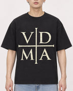 Mockup Boxy Heavyweight Tee Black male close-up 01