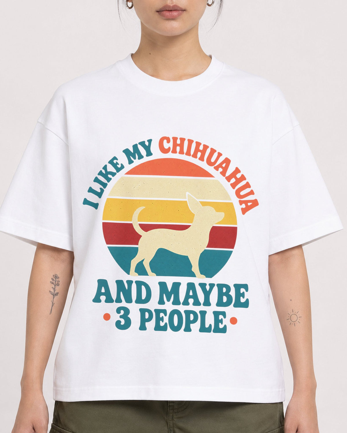 Mockup Boxy Heavyweight Tee White female close-up 12