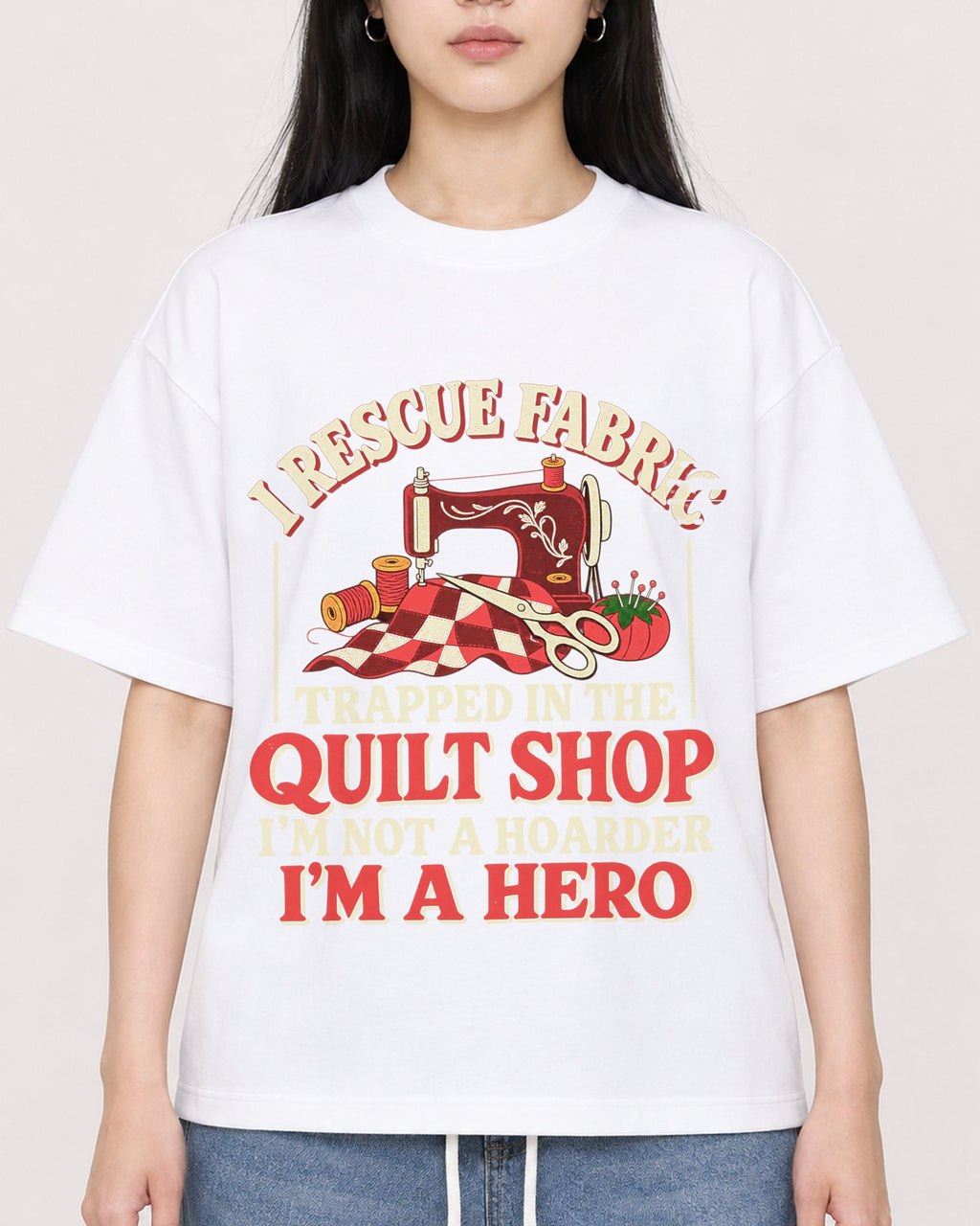 Mockup Boxy Heavyweight Tee White female close-up 01