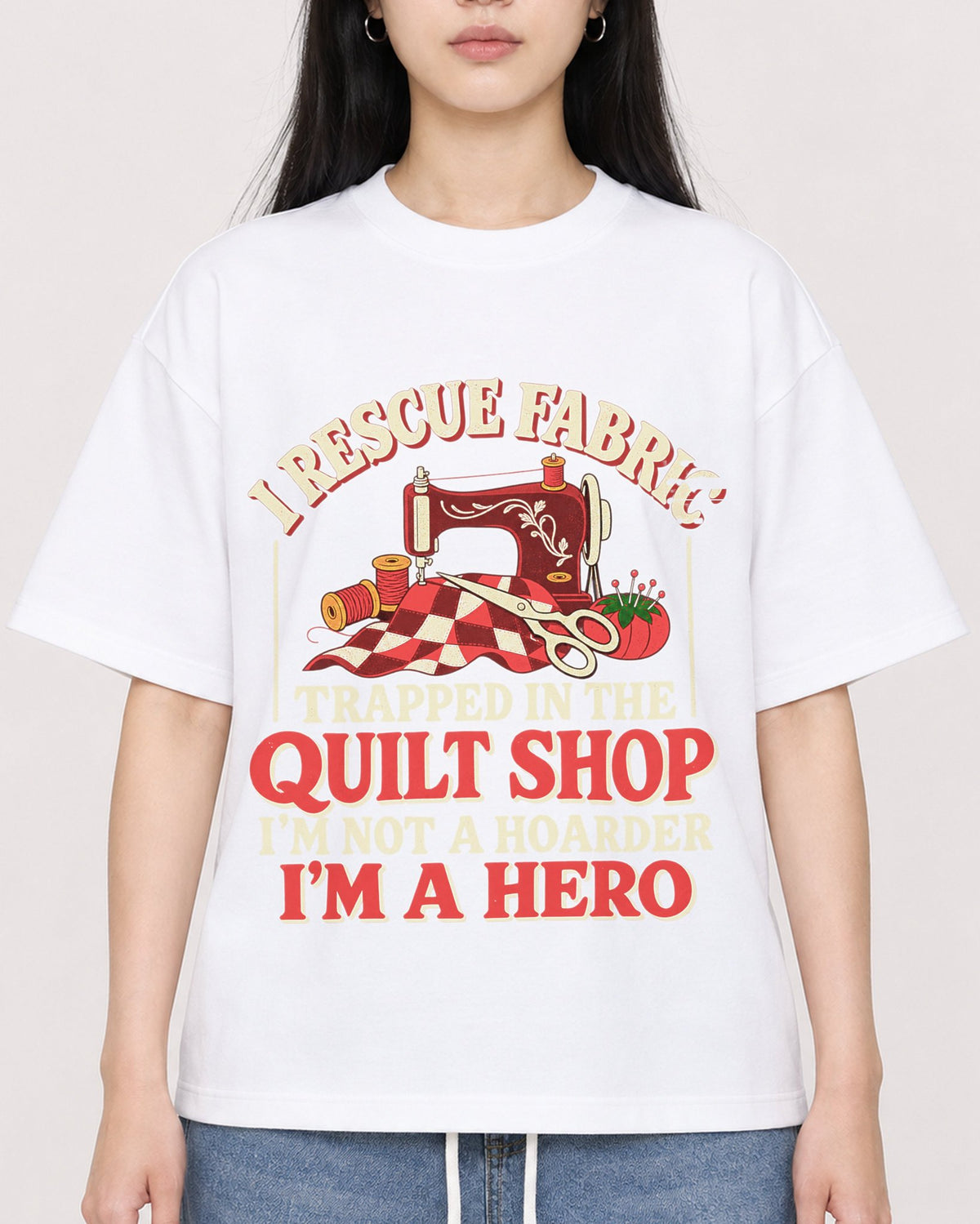 Mockup Boxy Heavyweight Tee White female close-up 01