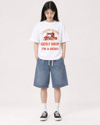 Mockup Boxy Heavyweight Tee White female full-body 01