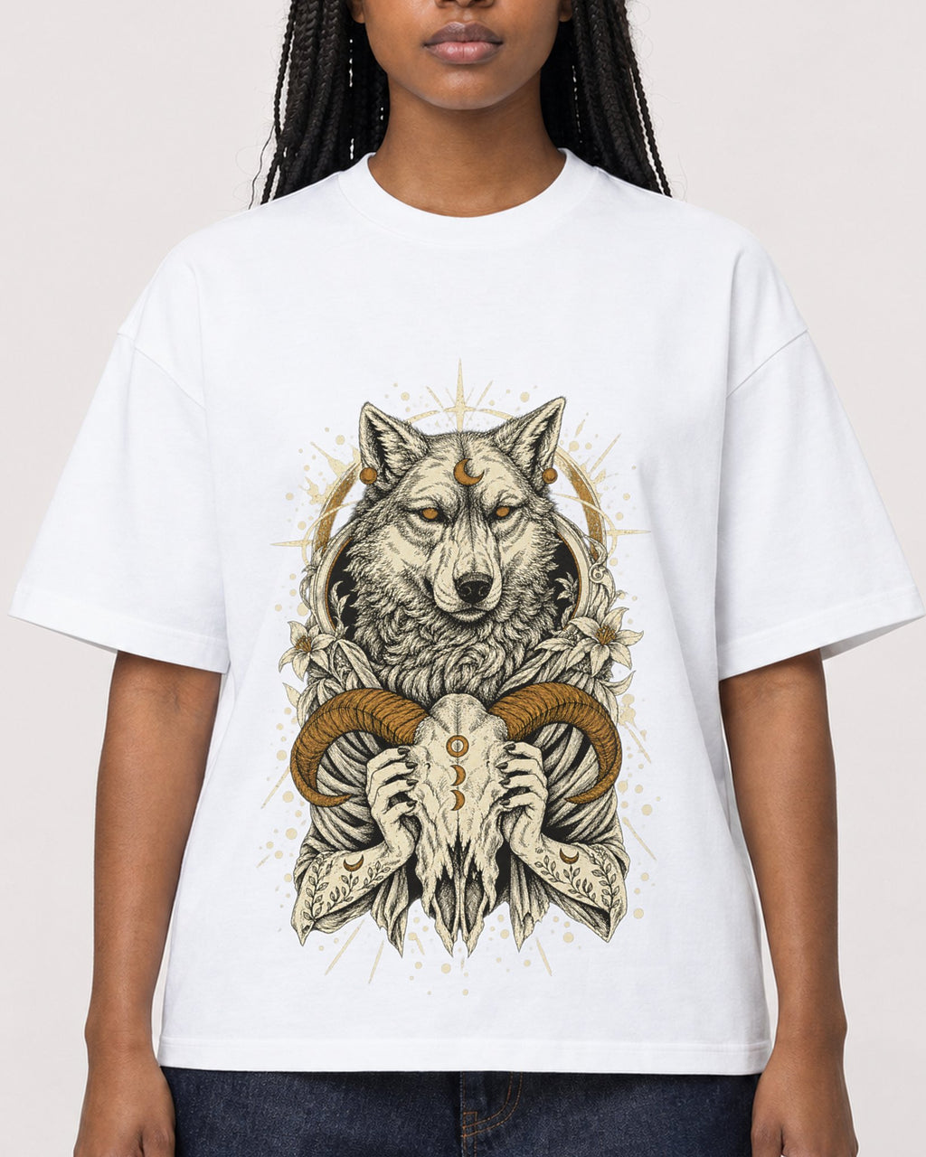 Mockup Boxy Heavyweight Tee White female close-up 04
