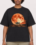 Mockup Boxy Heavyweight Tee Black female close-up 14
