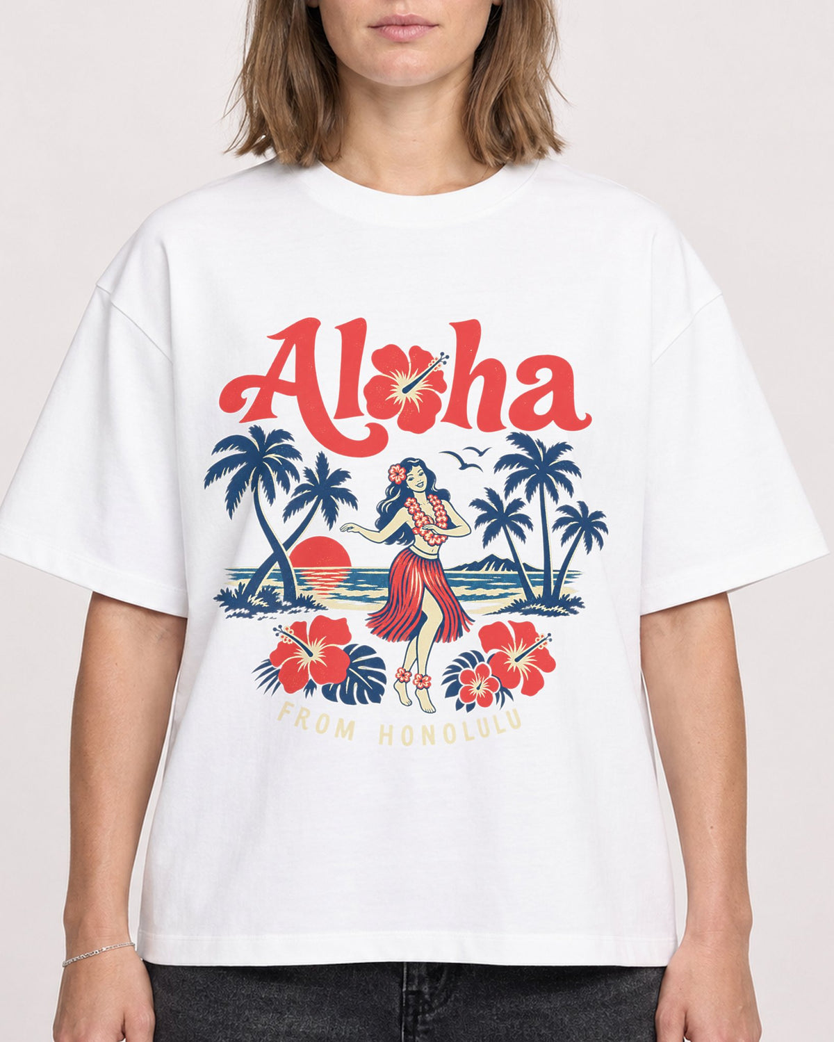Mockup Boxy Heavyweight Tee White female close-up 38