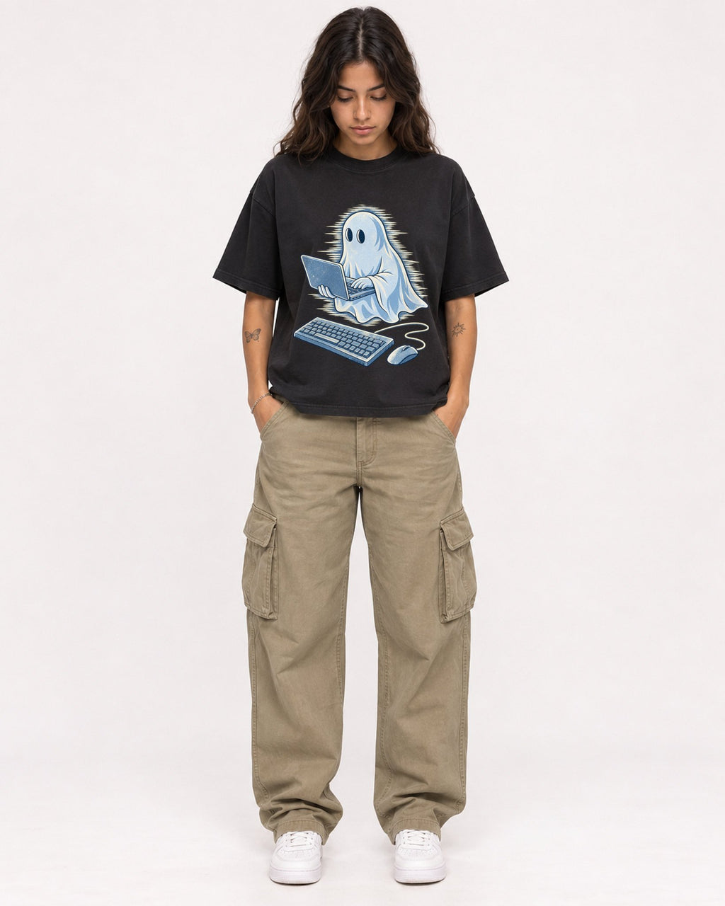 Mockup Boxy Heavyweight Tee Black female full-body 06