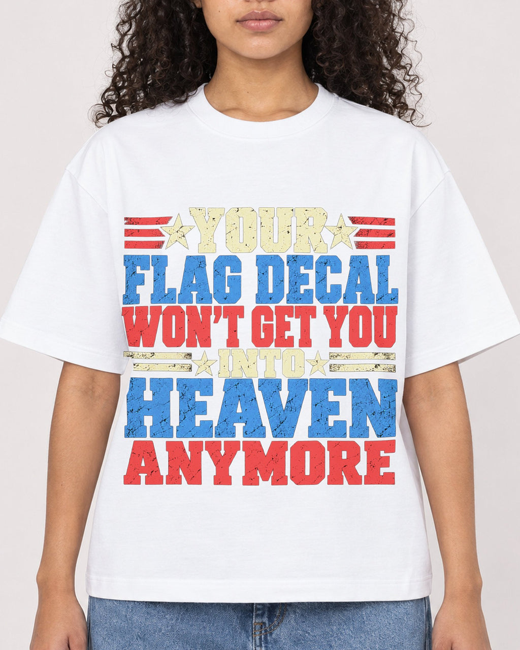 Mockup Boxy Heavyweight Tee White female close-up 10