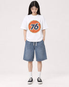 Mockup Boxy Heavyweight Tee White female full-body 01