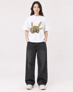 Mockup Boxy Heavyweight Tee White female full-body 03
