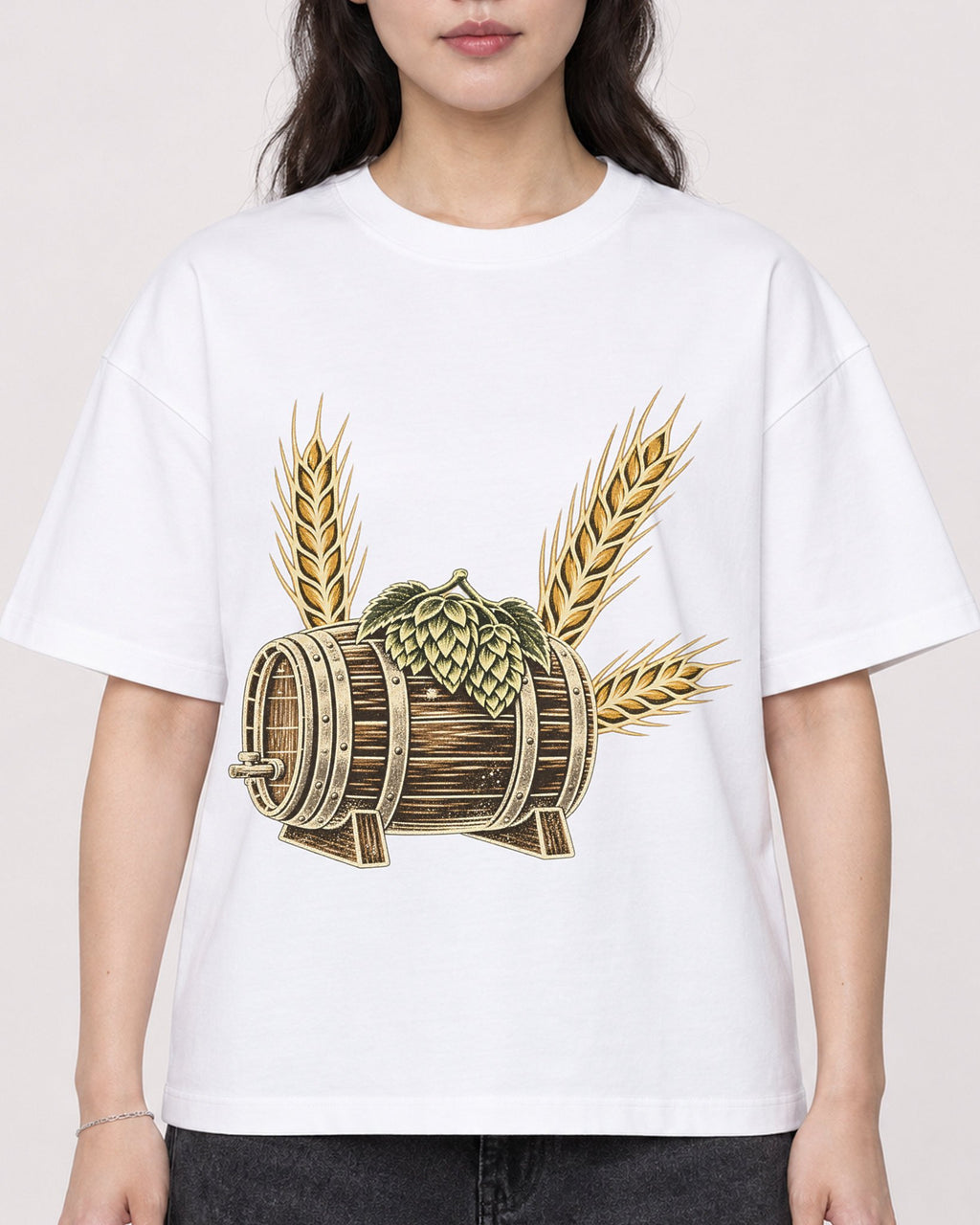 Mockup Boxy Heavyweight Tee White female close-up 03