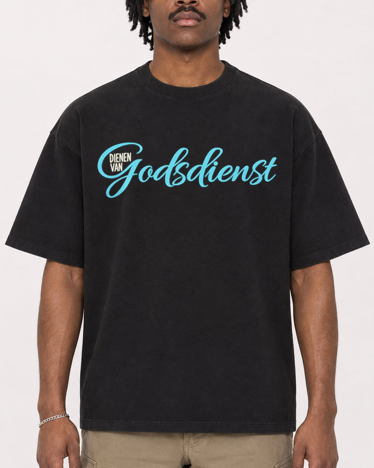 Mockup Boxy Heavyweight Tee Black male close-up 04