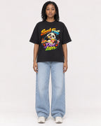 Mockup Boxy Heavyweight Tee Black female full-body 15