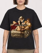 Mockup Boxy Heavyweight Tee Black female close-up 18